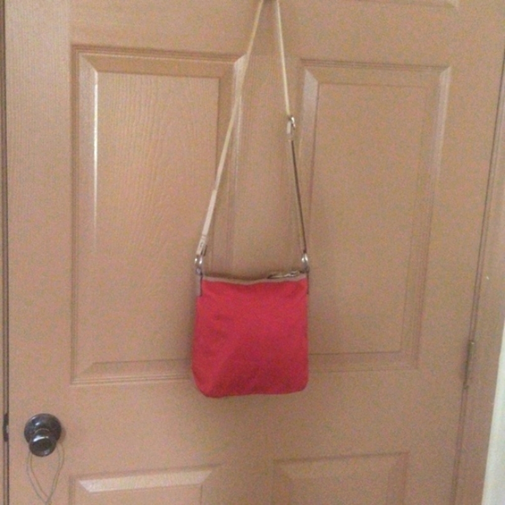Ladies Designer Bag - Picture 2 of 13